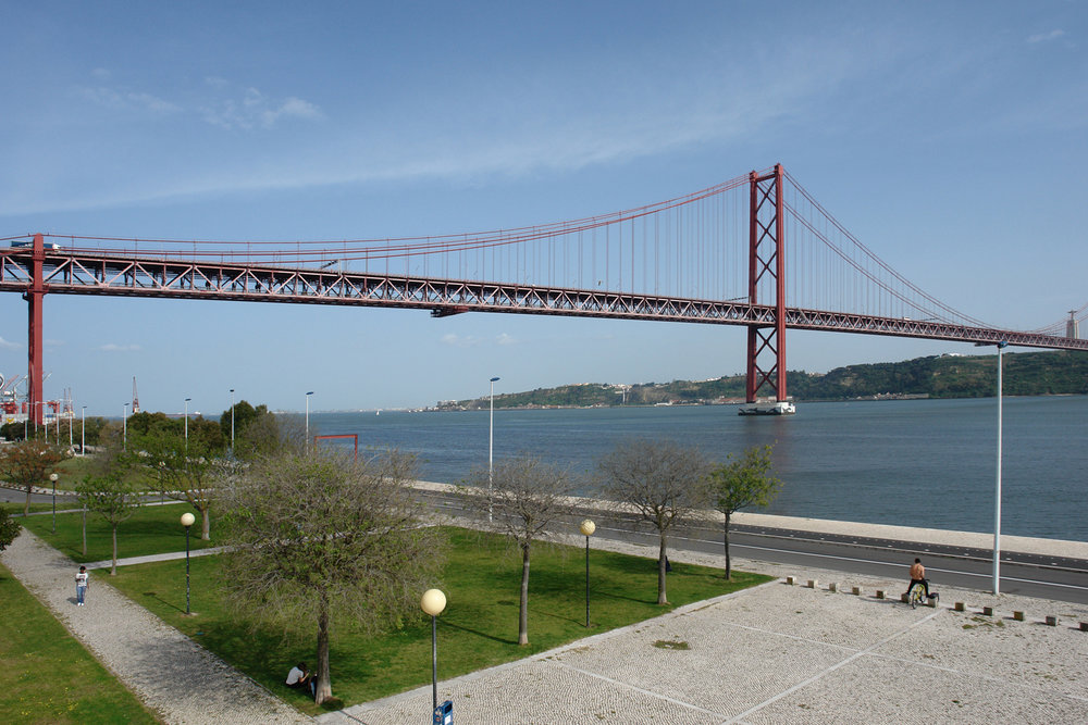 مسابقه معماری سایت یادبود